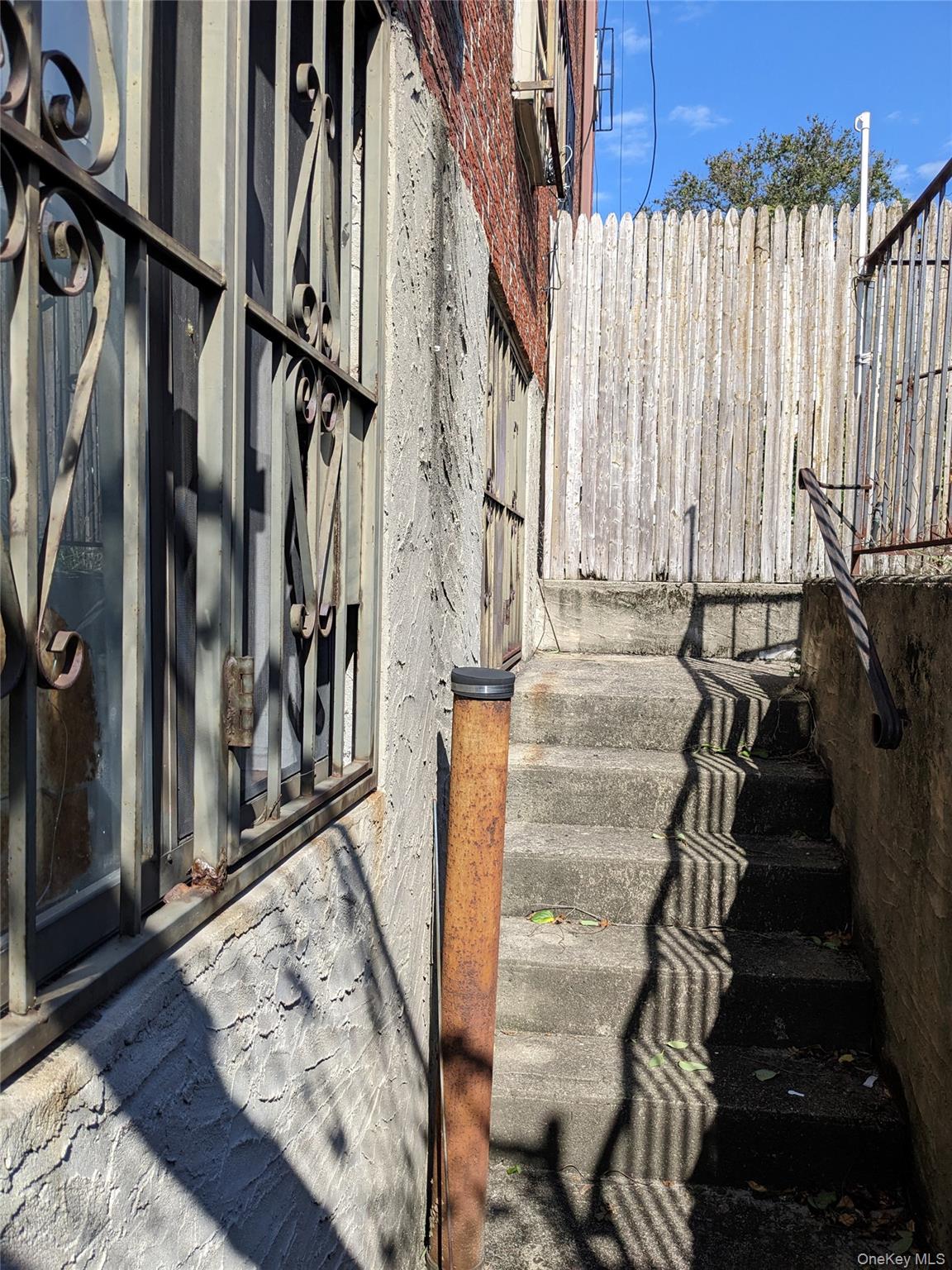 #10 photo, 94-28 53 Avenue, クイーンズ区 Elmhurst , NY 11373