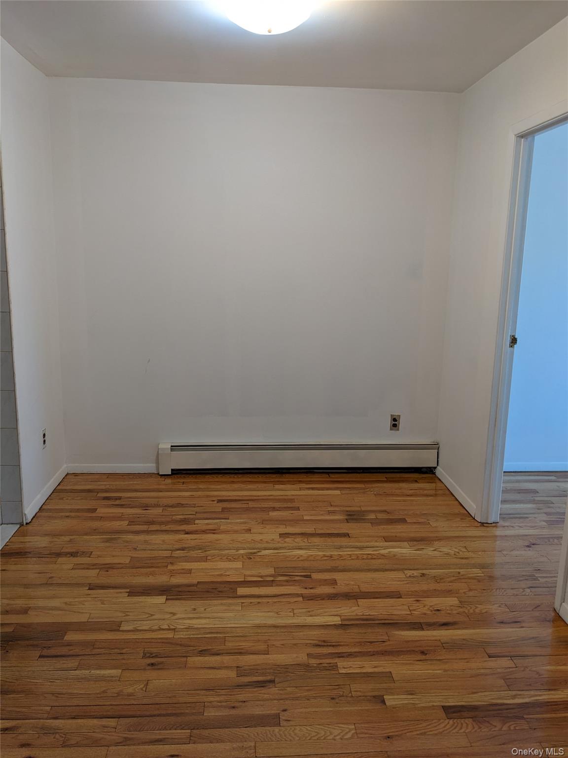 #7 photo, 94-28 53 Avenue, クイーンズ区 Elmhurst , NY 11373