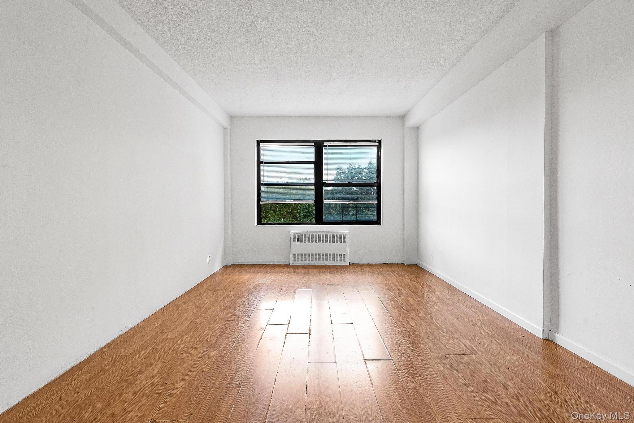 #16 photo, 99-32 66th Road, クイーンズ区 Rego Park , NY 11374