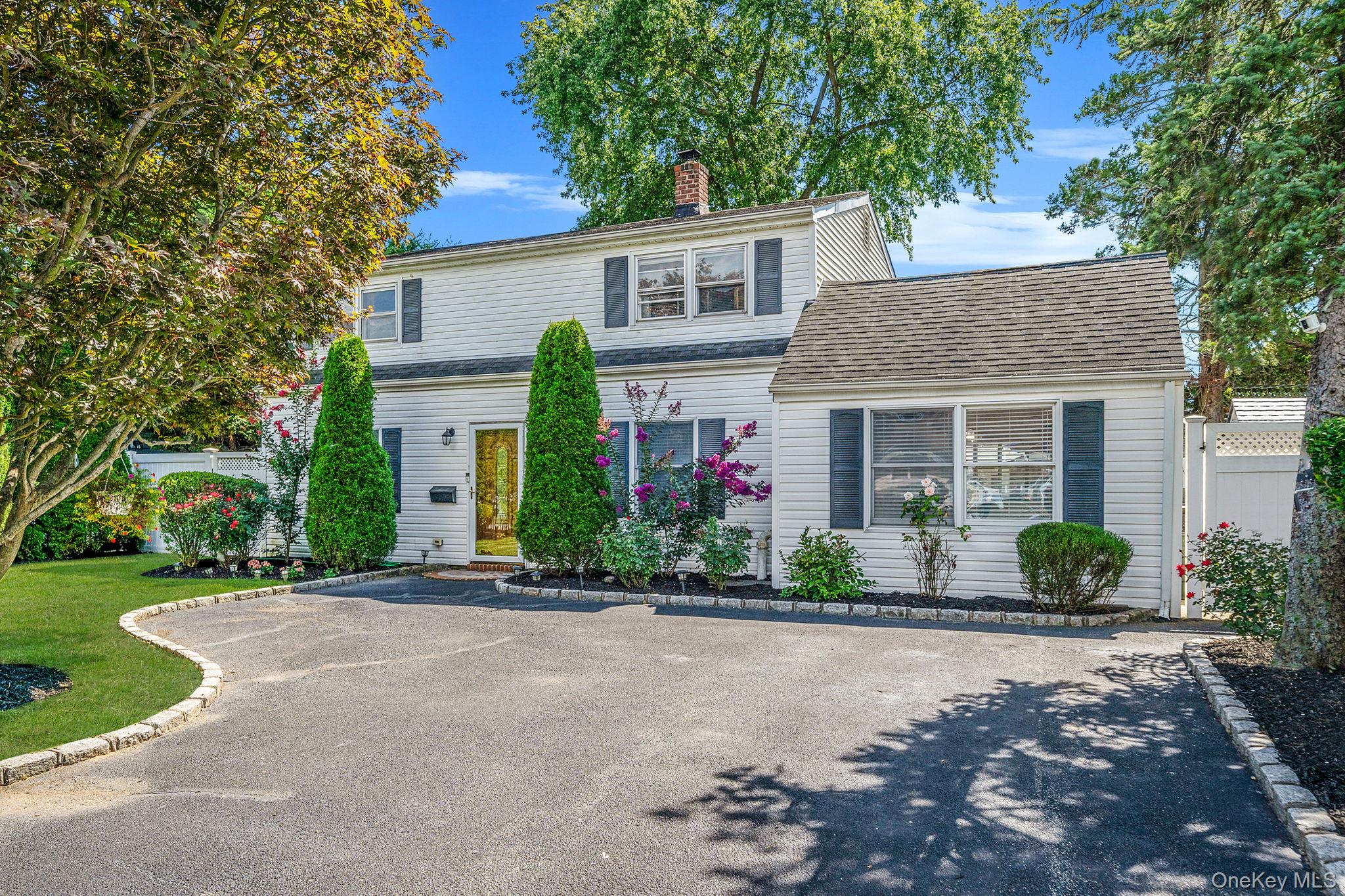 #2 photo, 56 Cliff Lane, ナッソー郡 Levittown , NY 11756