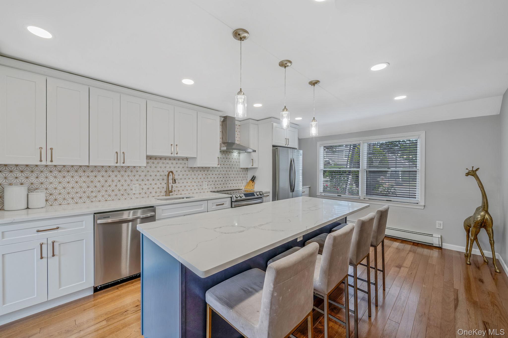 #5 photo, 56 Cliff Lane, ナッソー郡 Levittown , NY 11756