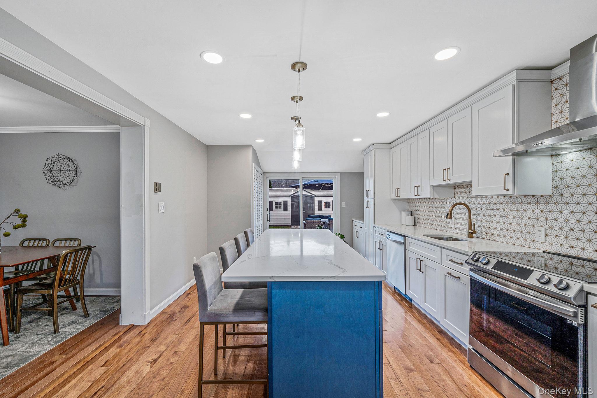 #6 photo, 56 Cliff Lane, ナッソー郡 Levittown , NY 11756