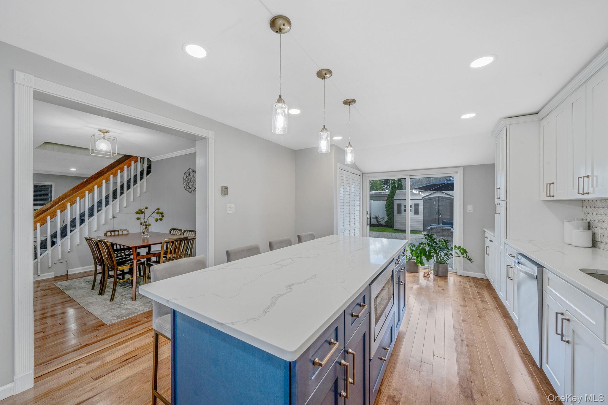 #7 photo, 56 Cliff Lane, ナッソー郡 Levittown , NY 11756