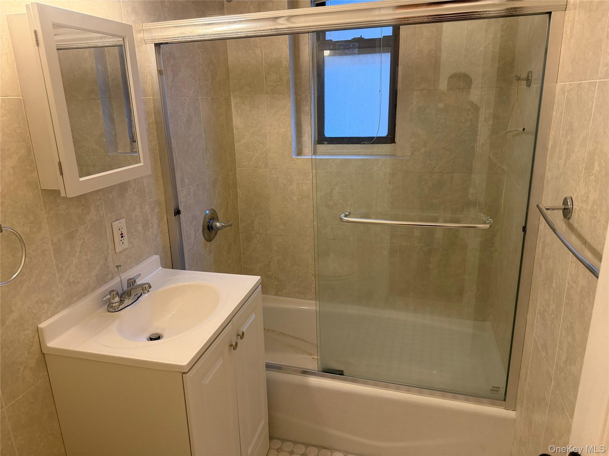 #15 photo, 61-40 Saunders Street, 皇后區 雷哥公園 Rego Park , NY 11374