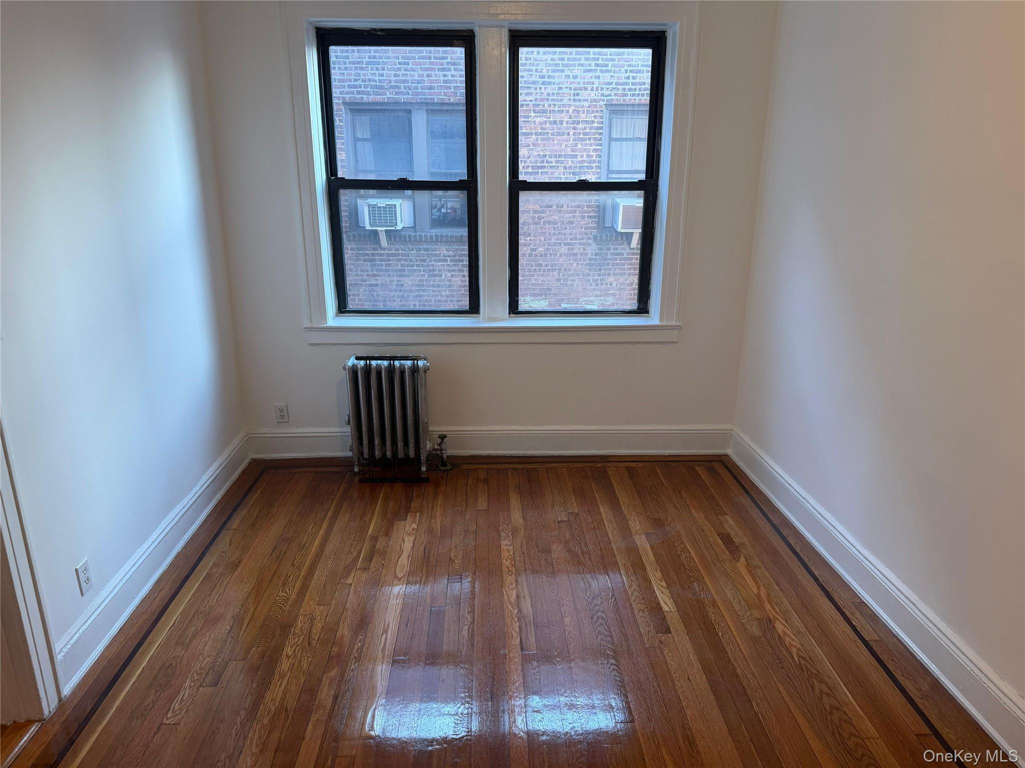 #3 photo, 61-40 Saunders Street, 皇后區 雷哥公園 Rego Park , NY 11374