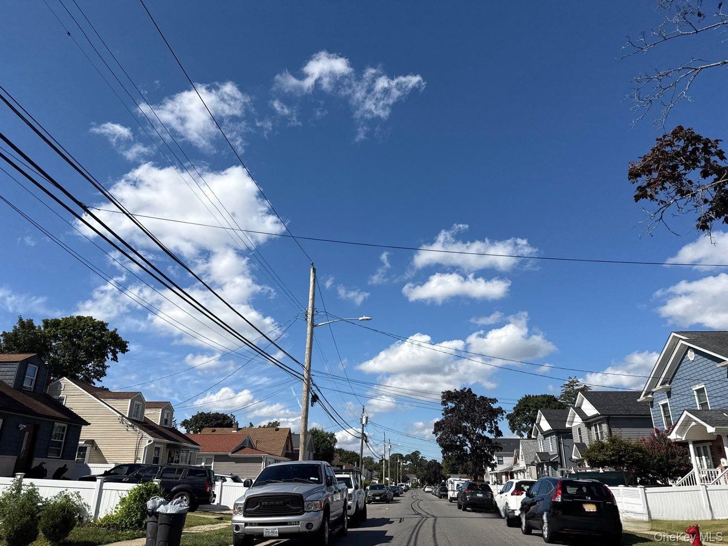 #4 photo, 104 E Pennywood Avenue, ナッソー郡 Roosevelt , NY 11575