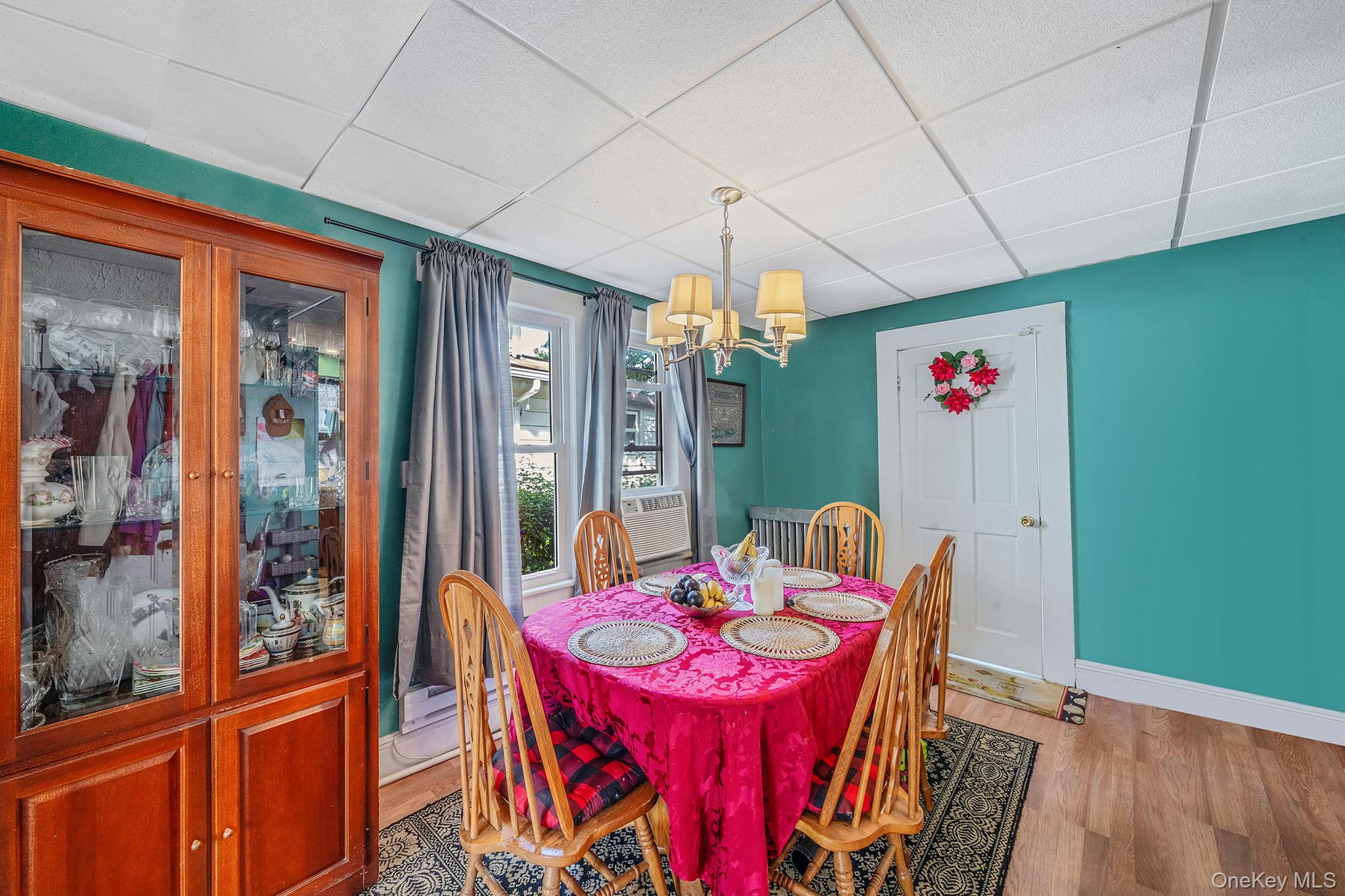 #13 photo, 173 E Seaman Avenue, नासाउ काउंटी Freeport , NY 11520