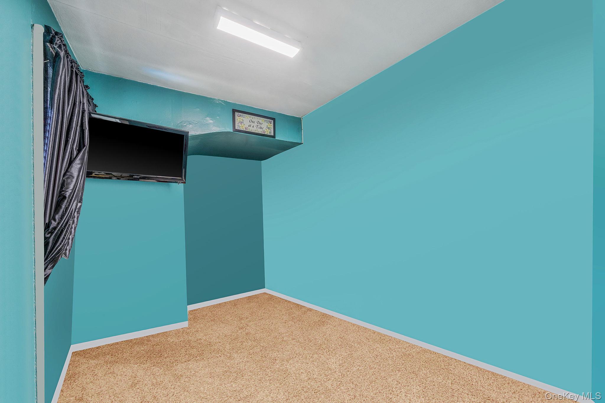 #17 photo, 173 E Seaman Avenue, नासाउ काउंटी Freeport , NY 11520