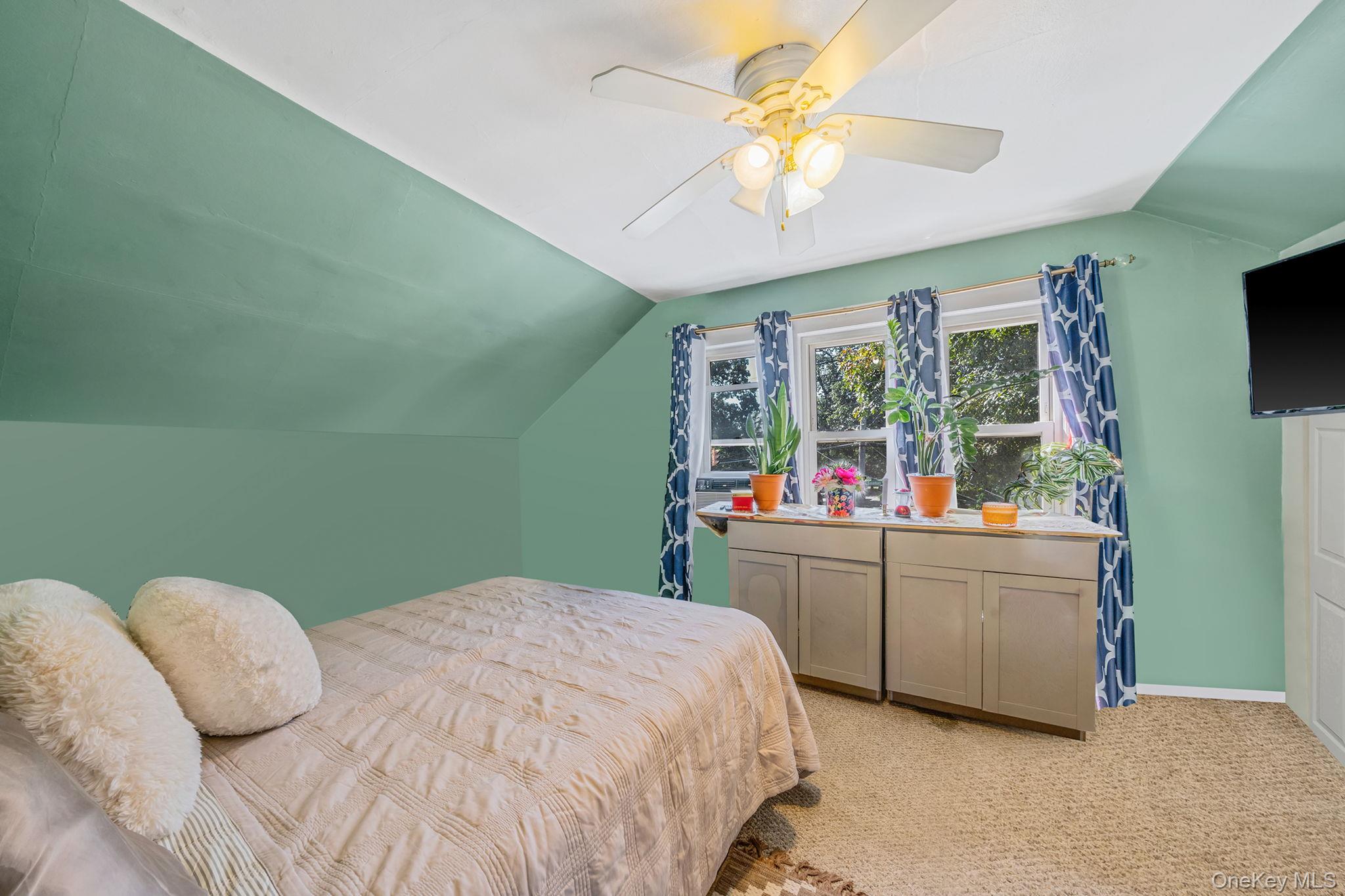 #19 photo, 173 E Seaman Avenue, नासाउ काउंटी Freeport , NY 11520