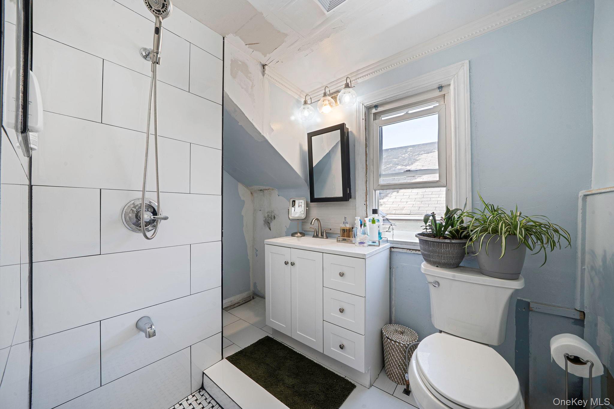 #20 photo, 173 E Seaman Avenue, नासाउ काउंटी Freeport , NY 11520