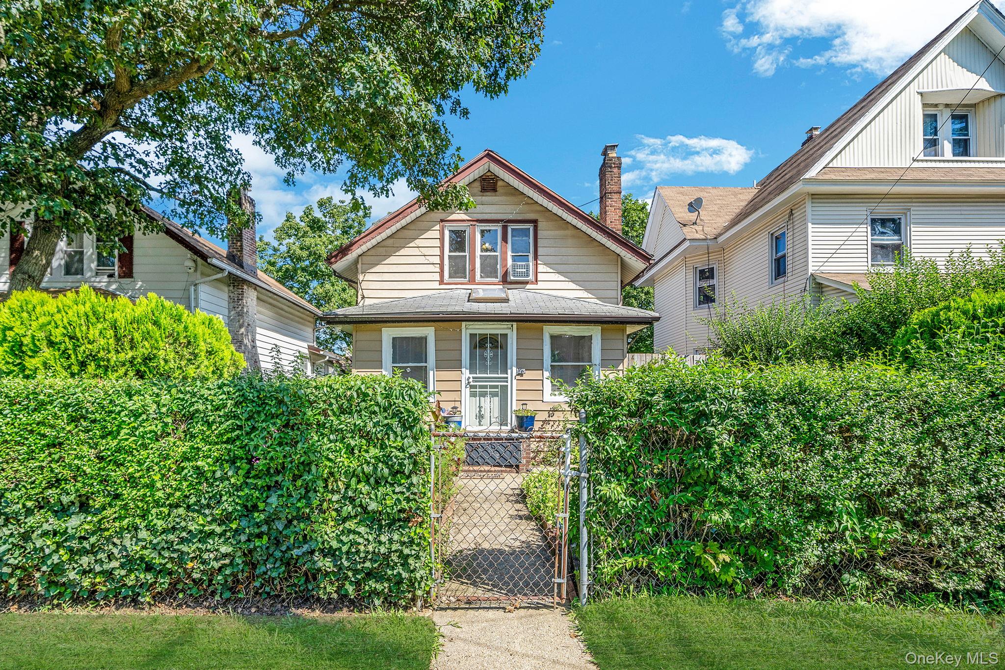 #4 photo, 173 E Seaman Avenue, नासाउ काउंटी Freeport , NY 11520