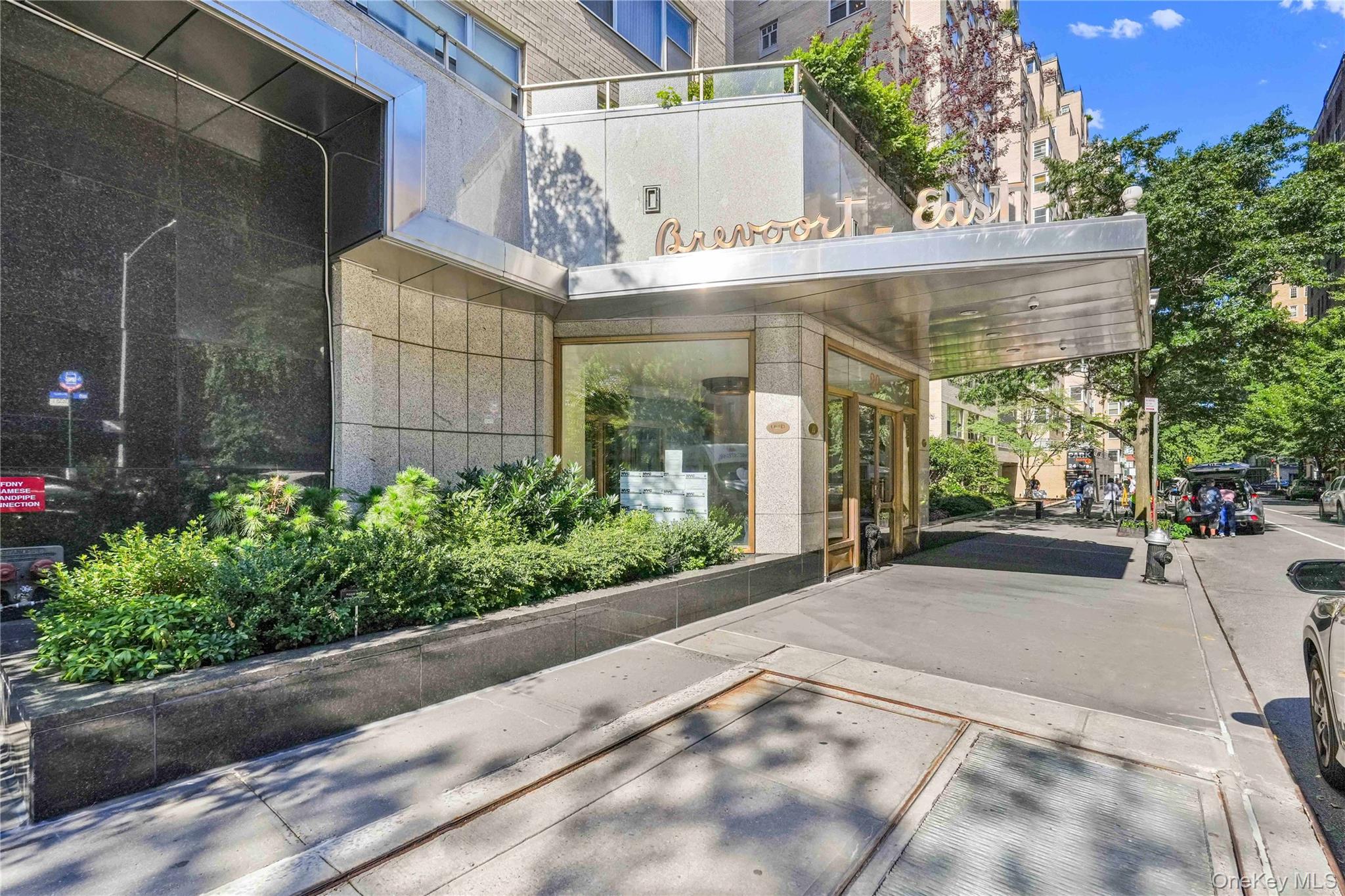 #2 photo, 20 E 9th Street, マンハッタン New York (Manhattan) , NY 10003