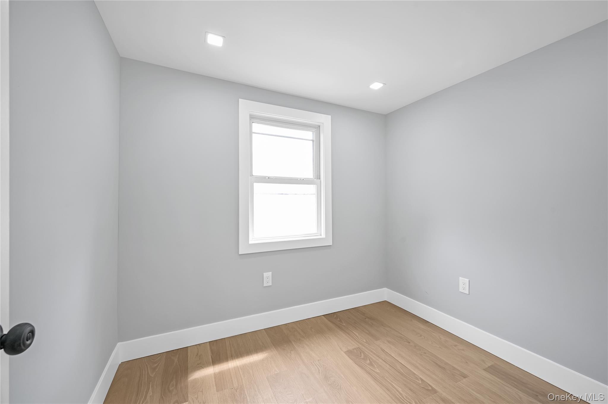 #10 photo, 179 Hoffman Avenue, ナッソー郡 Elmont , NY 11003