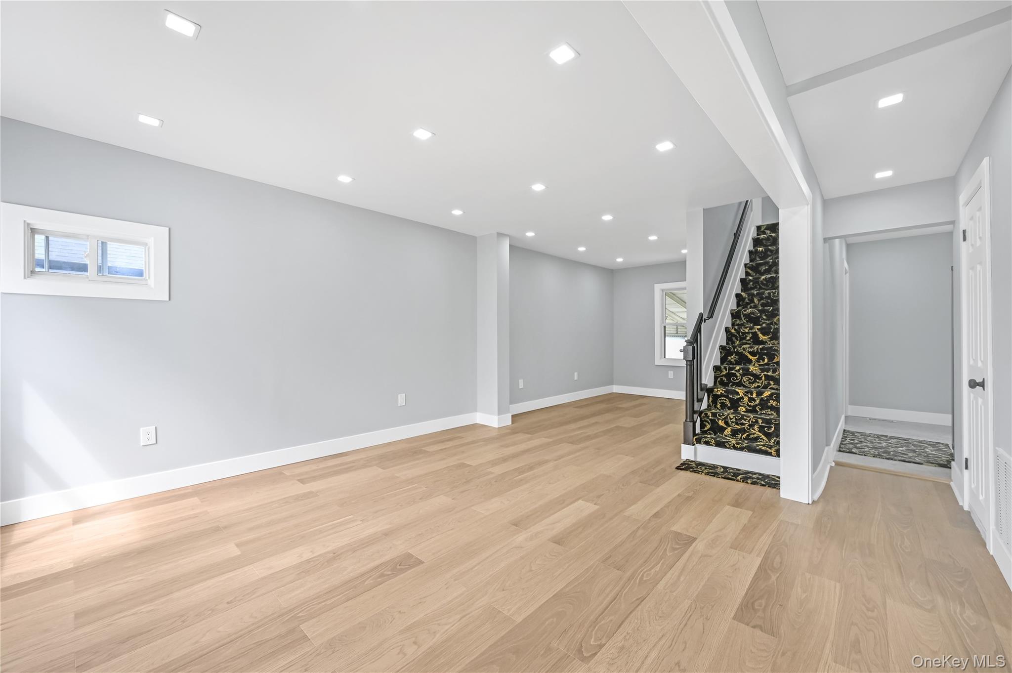 #4 photo, 179 Hoffman Avenue, ナッソー郡 Elmont , NY 11003