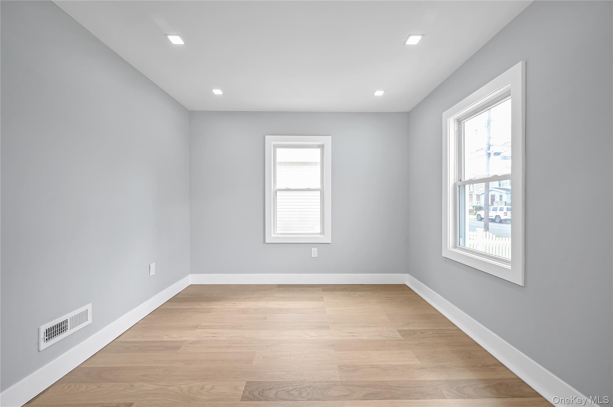 #8 photo, 179 Hoffman Avenue, ナッソー郡 Elmont , NY 11003