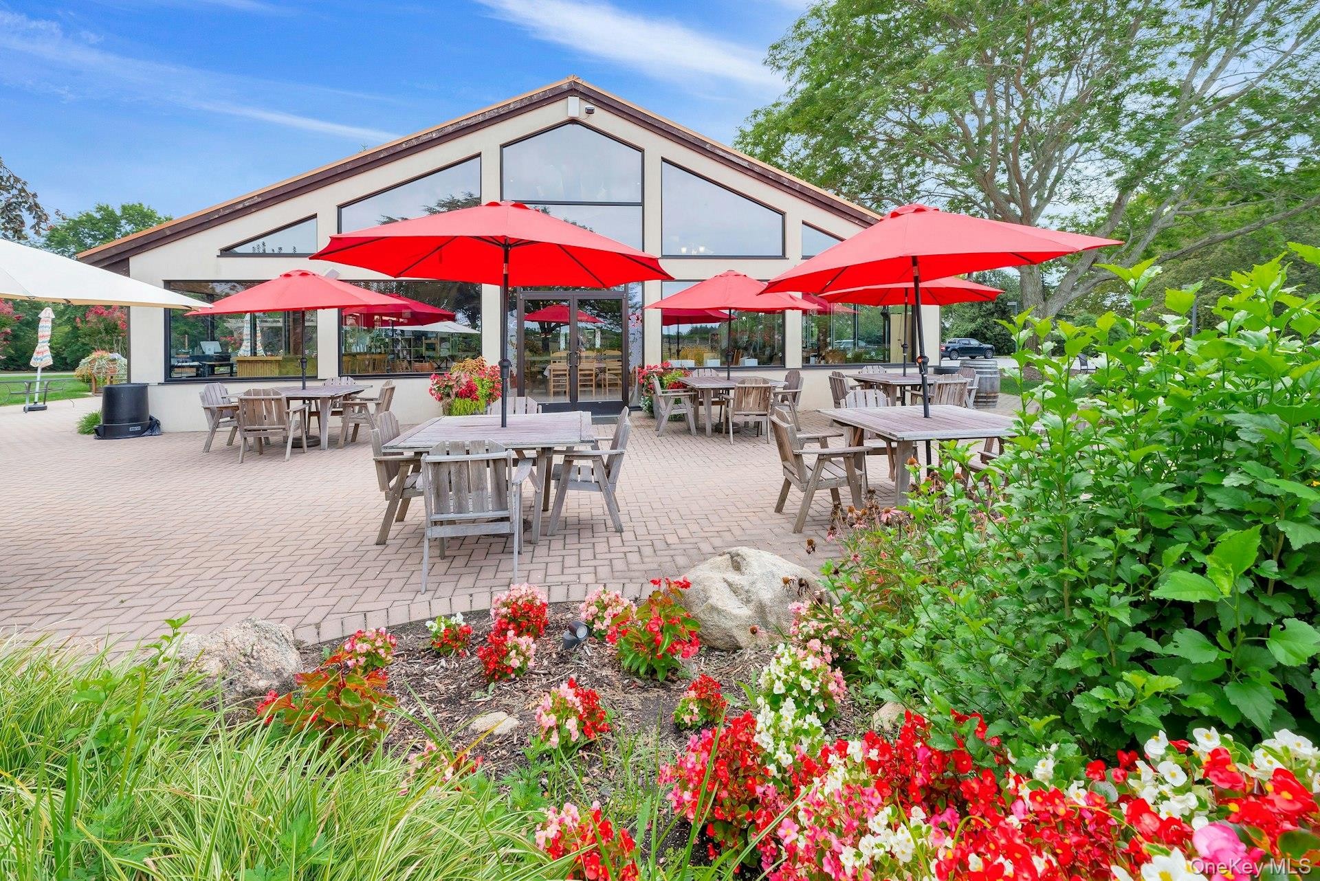 #7 photo, 44075 Route 25, サフォーク郡 Peconic , NY 11971