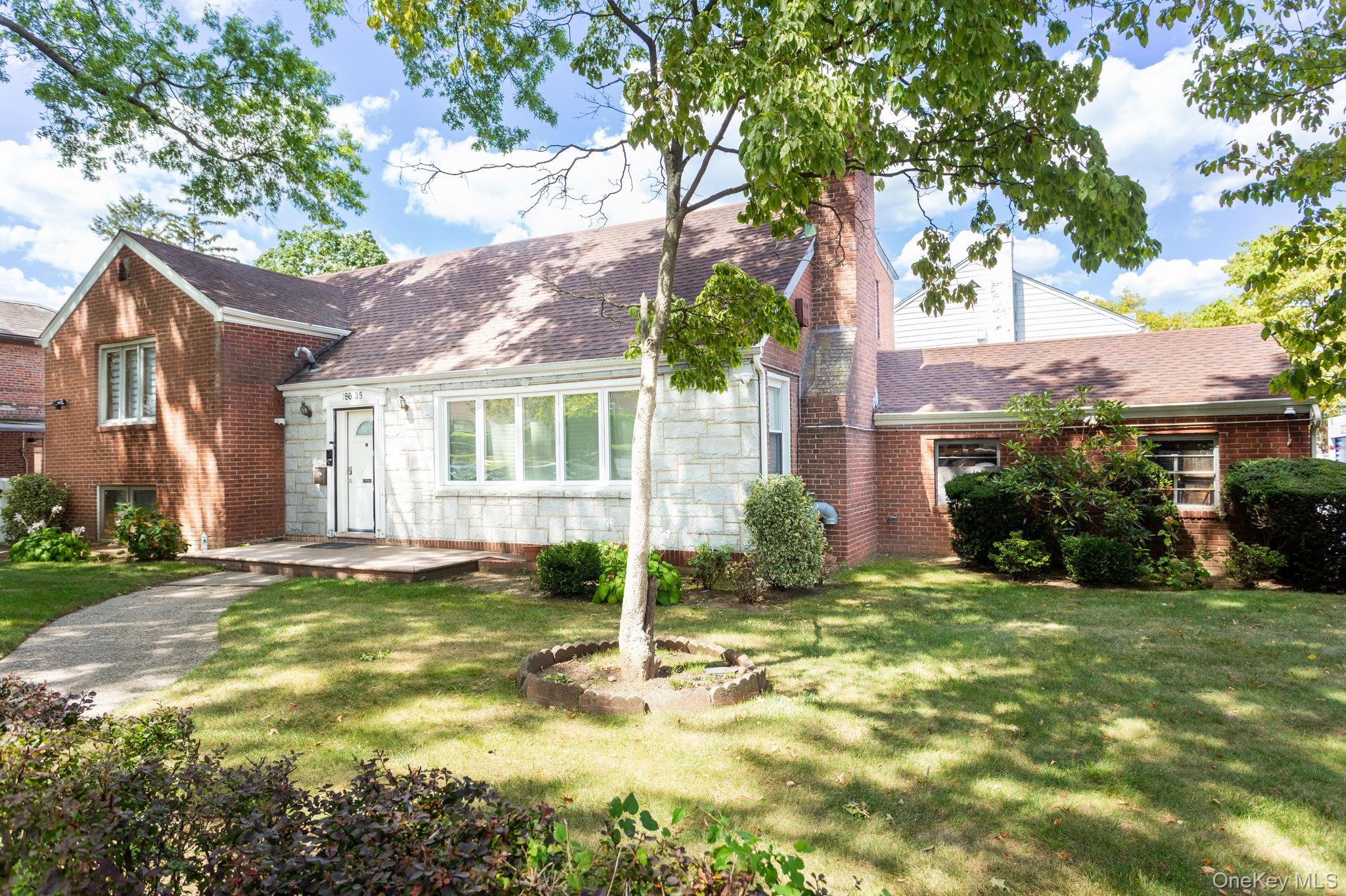 #2 photo, 186-35 80th Drive, クイーンズ区 Jamaica Estates , NY 11432