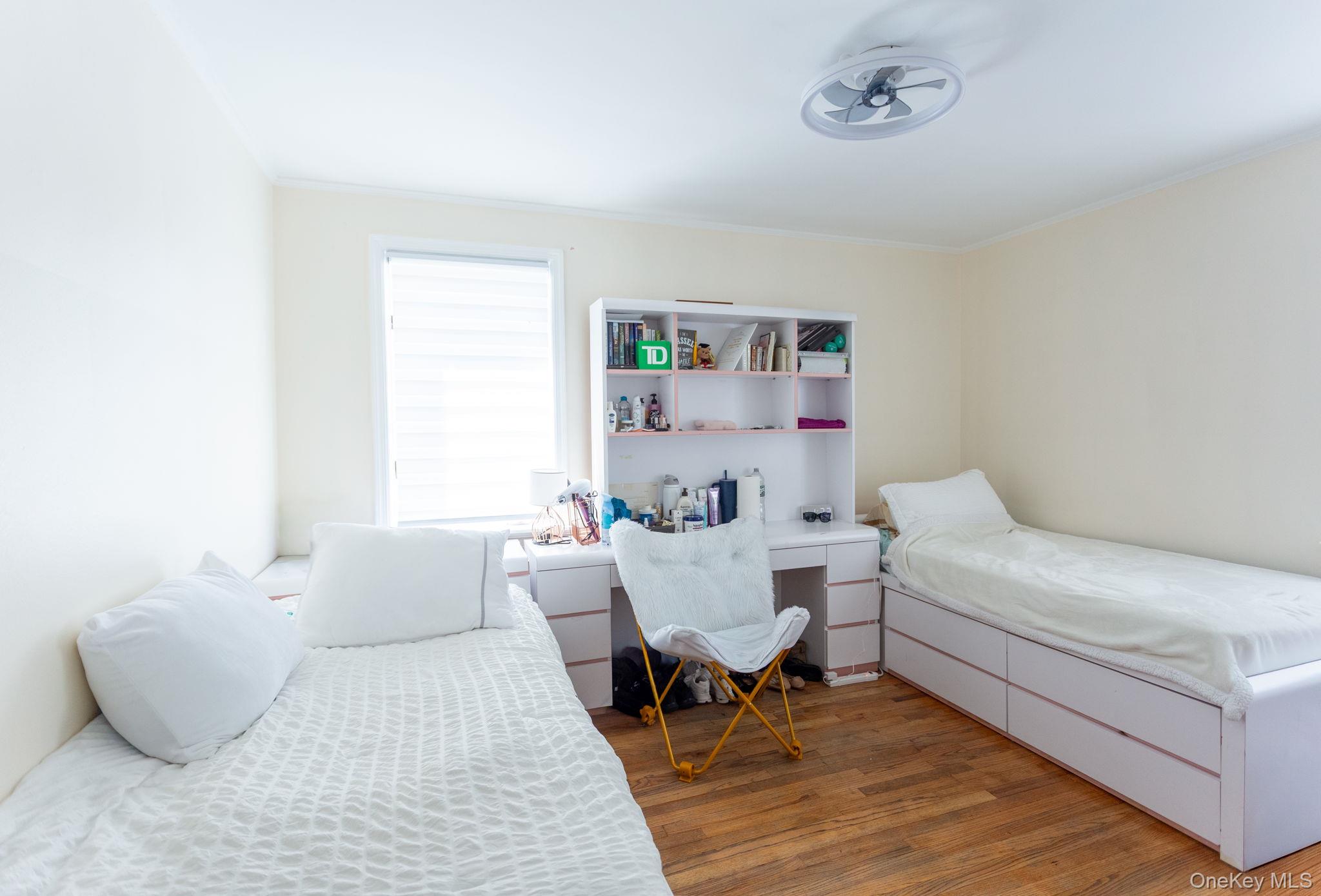 #8 photo, 186-35 80th Drive, クイーンズ区 Jamaica Estates , NY 11432