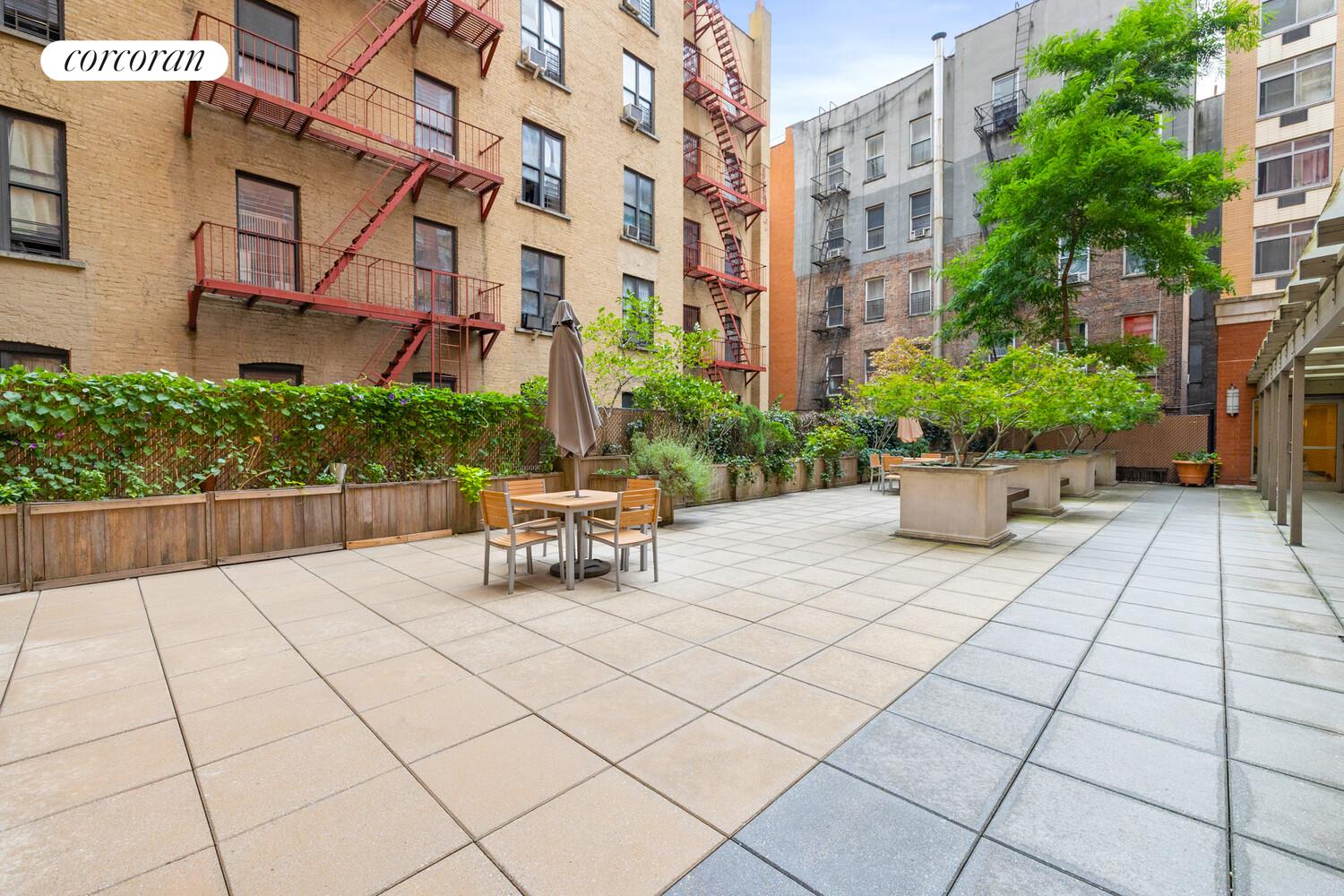 #9 photo, 130 BRADHURST Avenue, マンハッタン Central Harlem , NY 10039