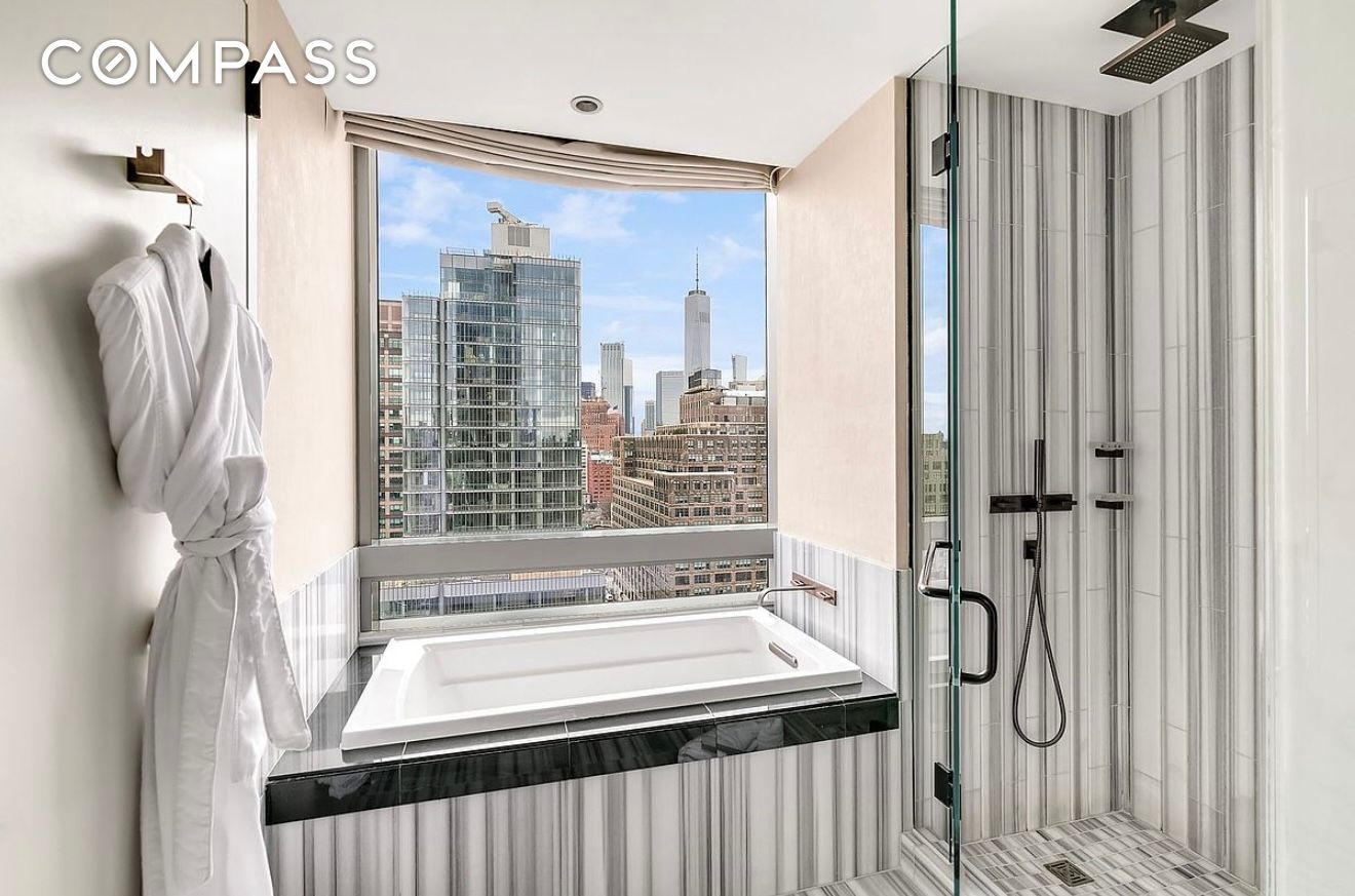 #4 photo, 246 Spring Street, マンハッタン Hudson Square , NY 10013