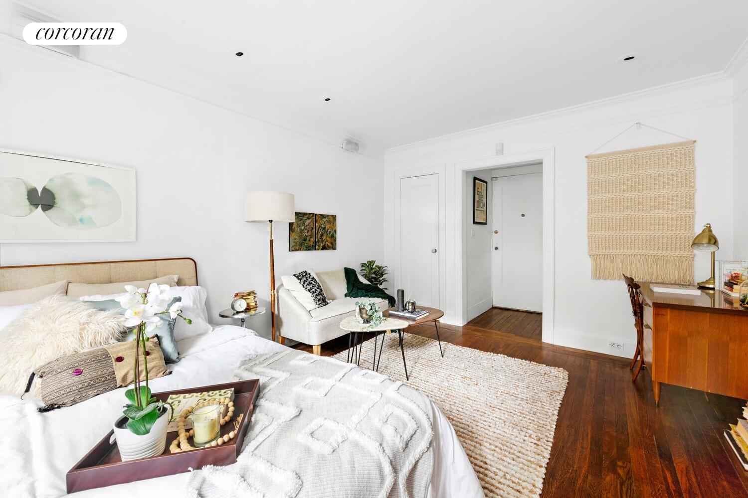 #3 photo, 319 W 18TH Street, マンハッタン Chelsea , NY 10011