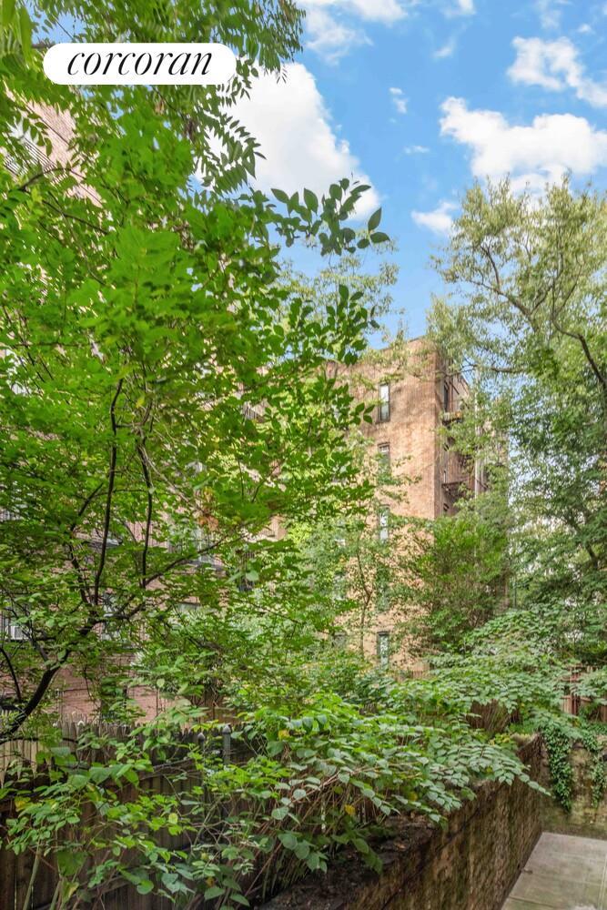 #8 photo, 319 W 18TH Street, マンハッタン Chelsea , NY 10011