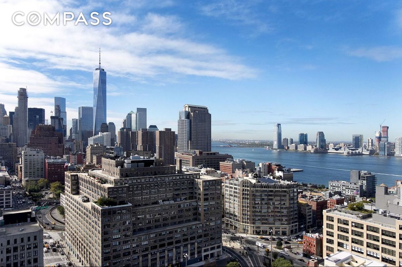 #9 photo, 246 Spring Street, マンハッタン Hudson Square , NY 10013