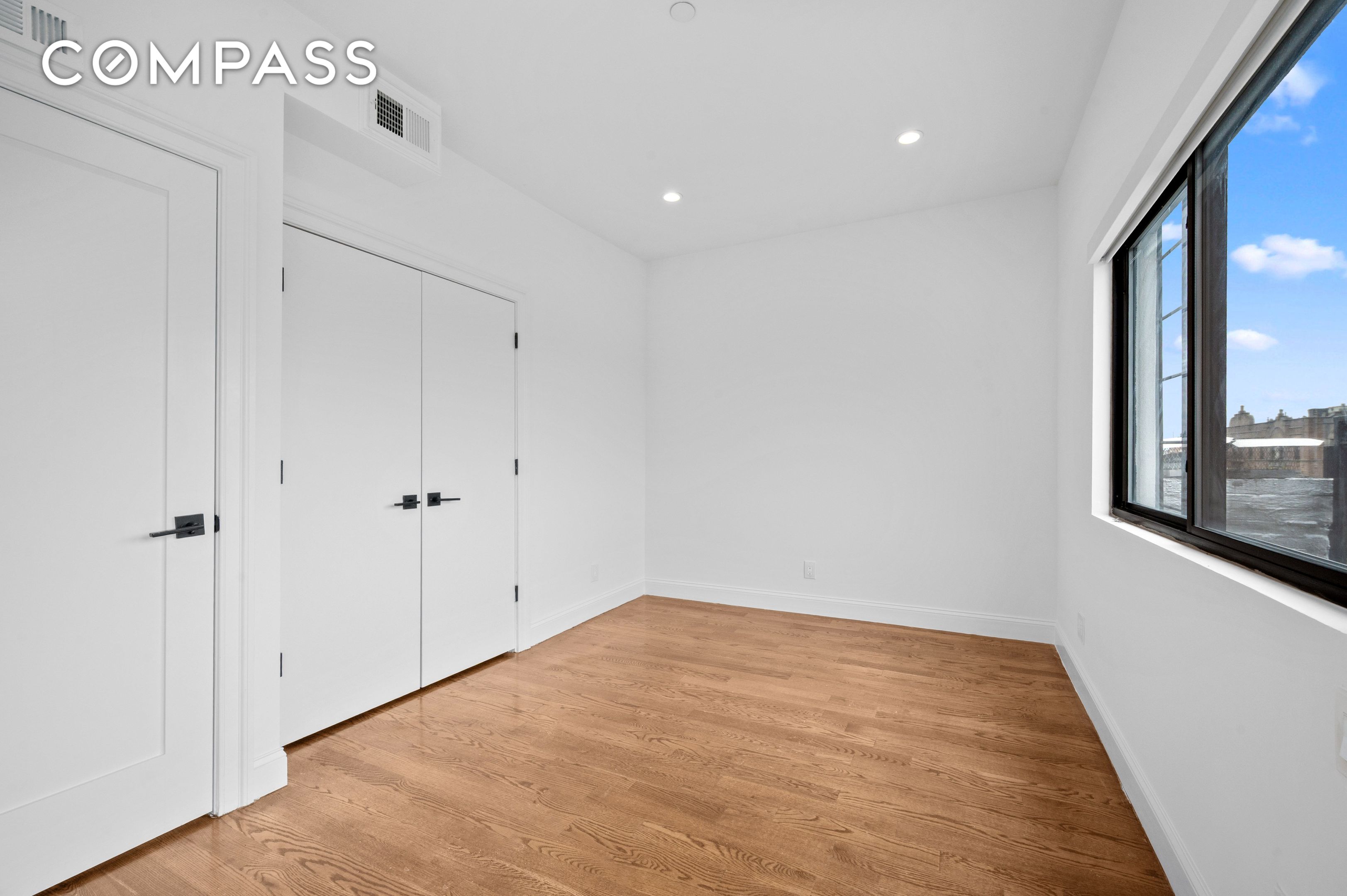 #4 photo, 257 Throop Avenue, Bedford-Stuyvesant , NY 11206