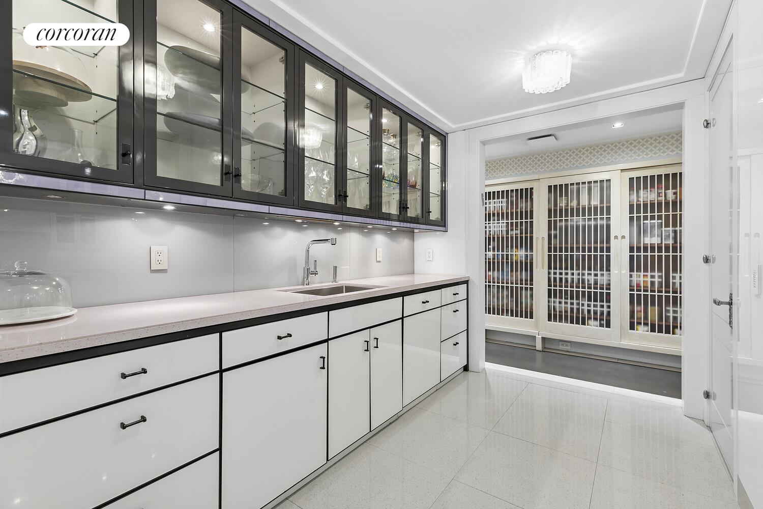 #14 photo, 535 W END Avenue, マンハッタン Upper West Side , NY 10024