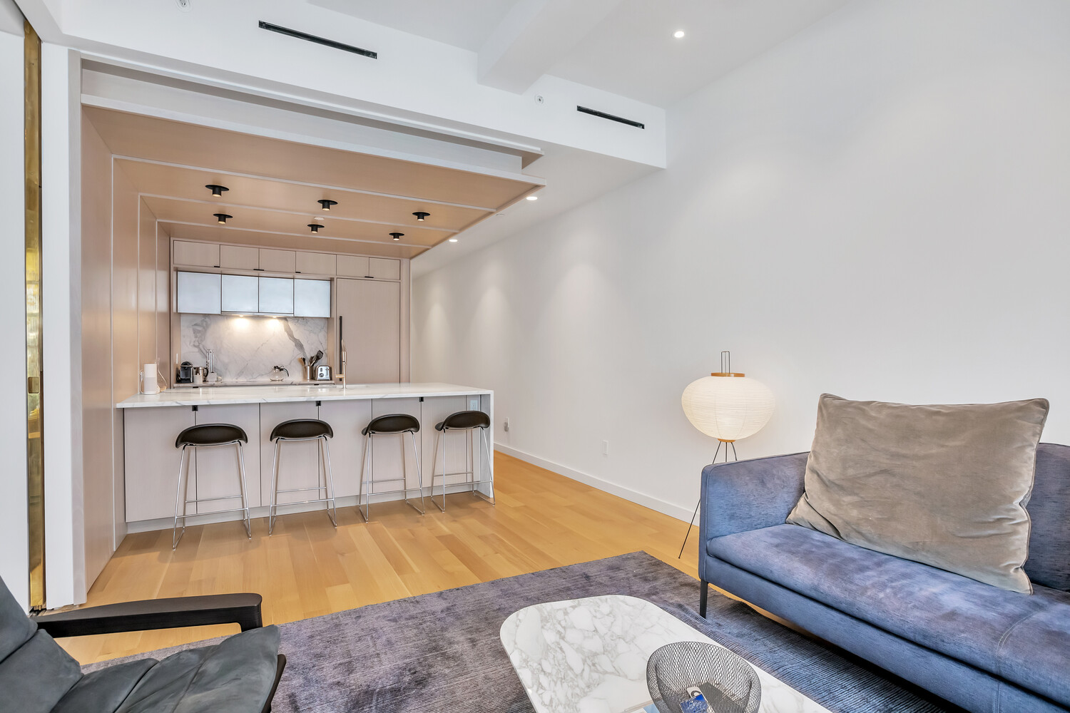 #4 photo, 318 W 52ND Street, マンハッタン Hells Kitchen , NY 10019