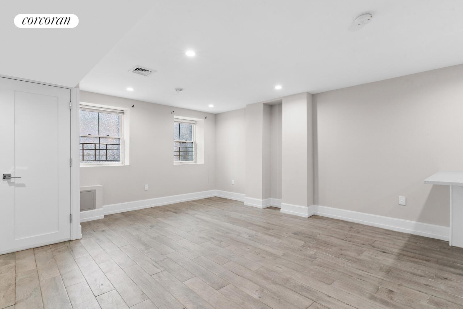 #13 photo, 139 ROCHESTER Avenue, ブルックリン区 Weeksville , NY 11213