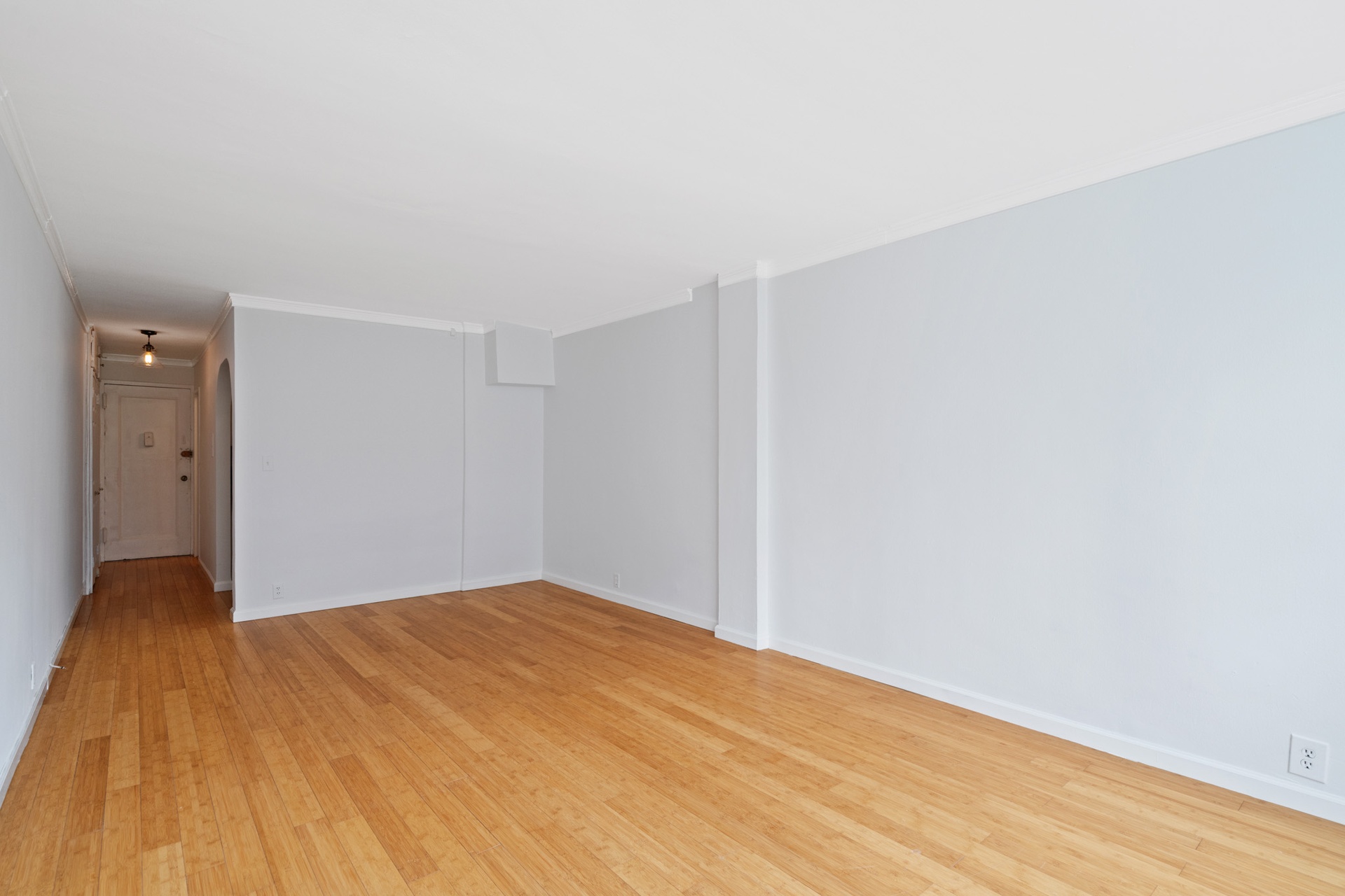 #8 photo, 180 Thompson Street, Greenwich Village , NY 10012