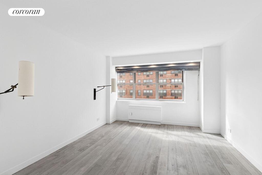 #17 photo, 70 E 10TH Street, Greenwich Village , NY 10003