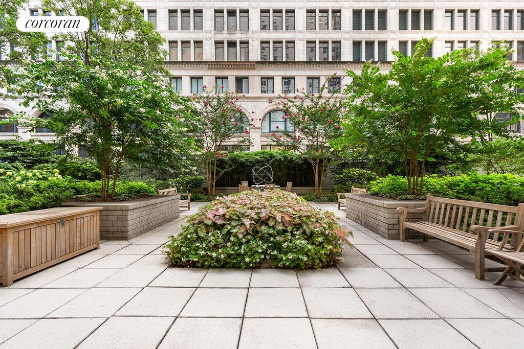 #21 photo, 70 E 10TH Street, Greenwich Village , NY 10003