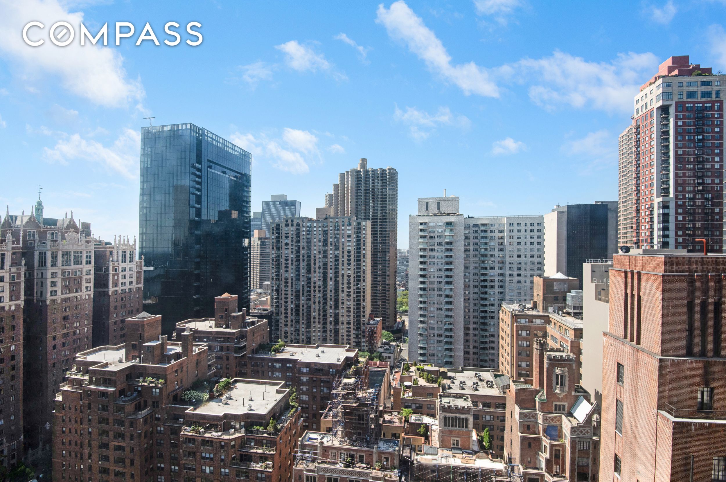 #12 photo, 320 E 42nd Street, マンハッタン Murray Hill , NY 10017