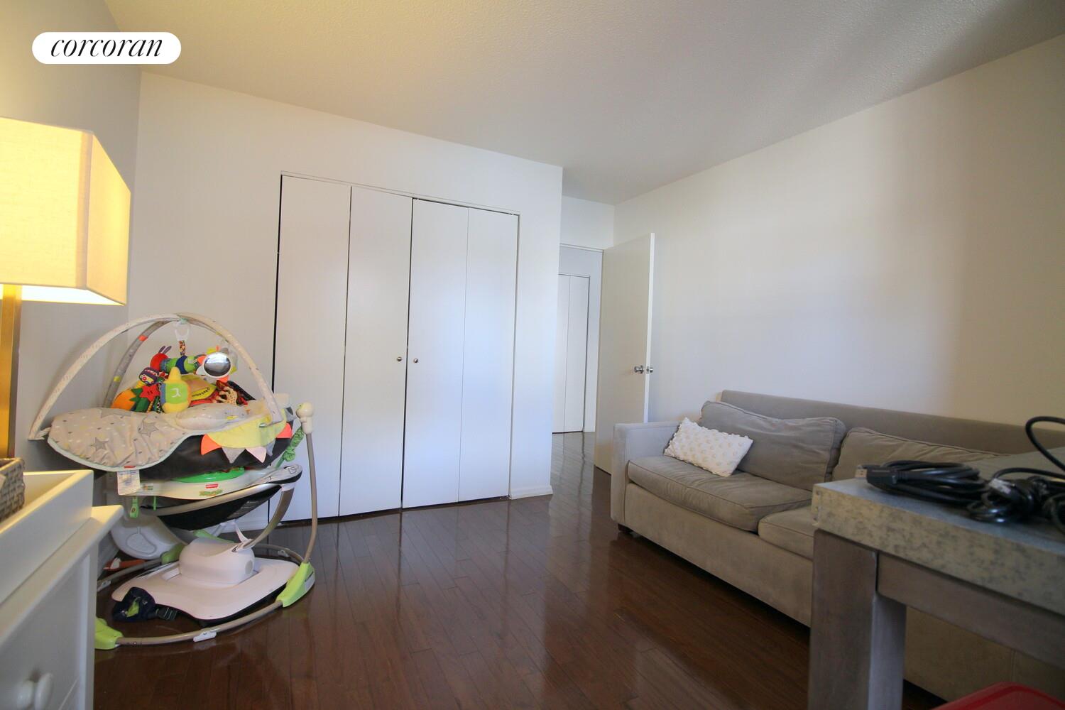 #10 photo, New York City, Upper West Side , NY 10024