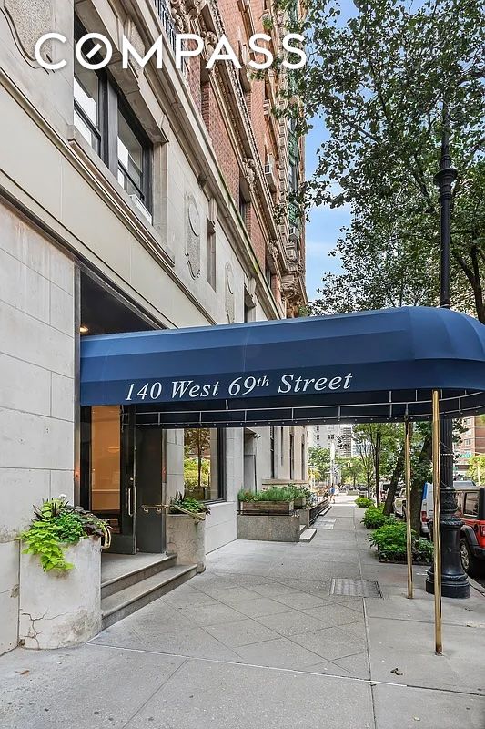 #8 photo, 140 W 69th Street, マンハッタン Upper West Side , NY 10023