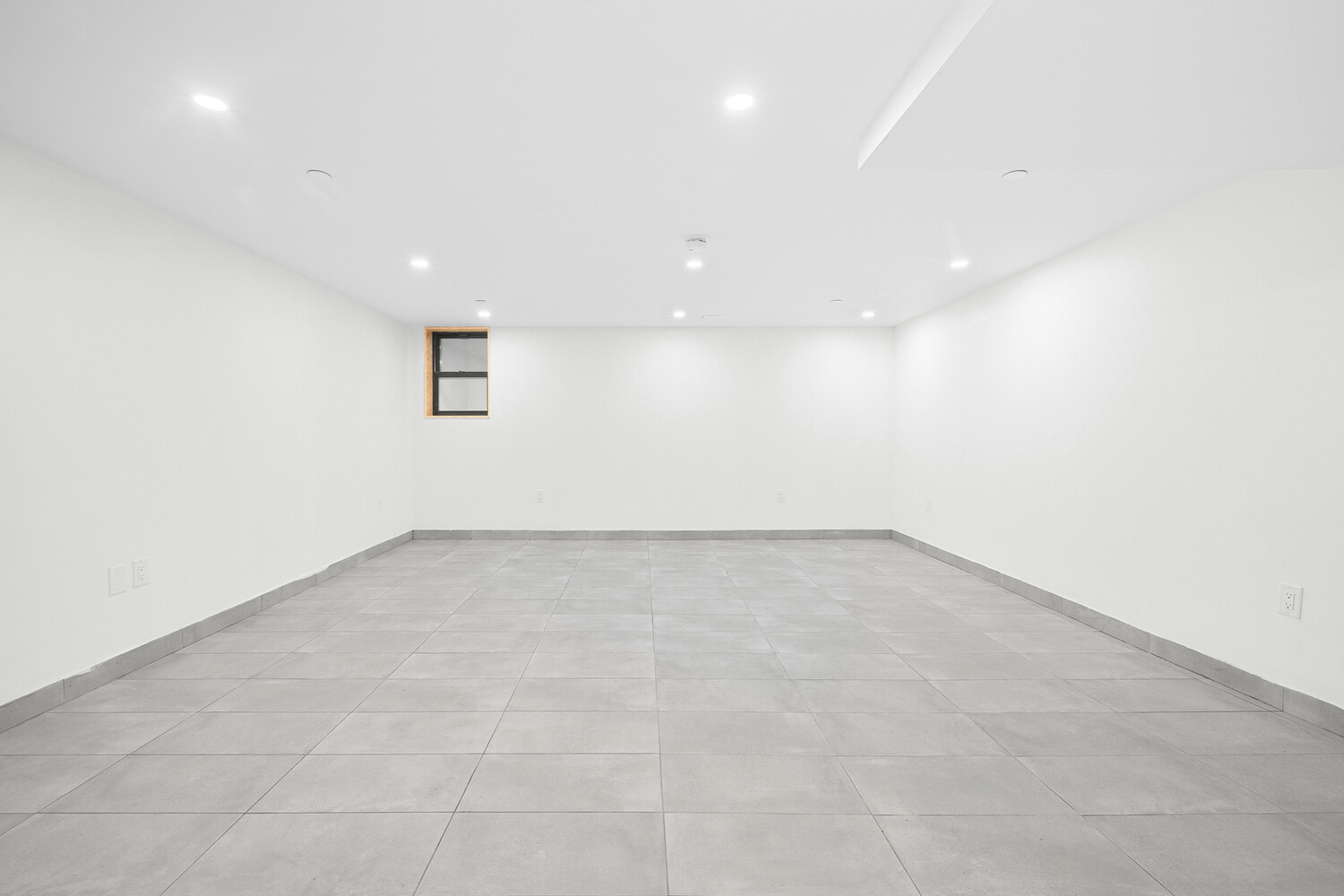 #16 photo, 952A GREENE Avenue, Stuyvesant Heights , NY 11221