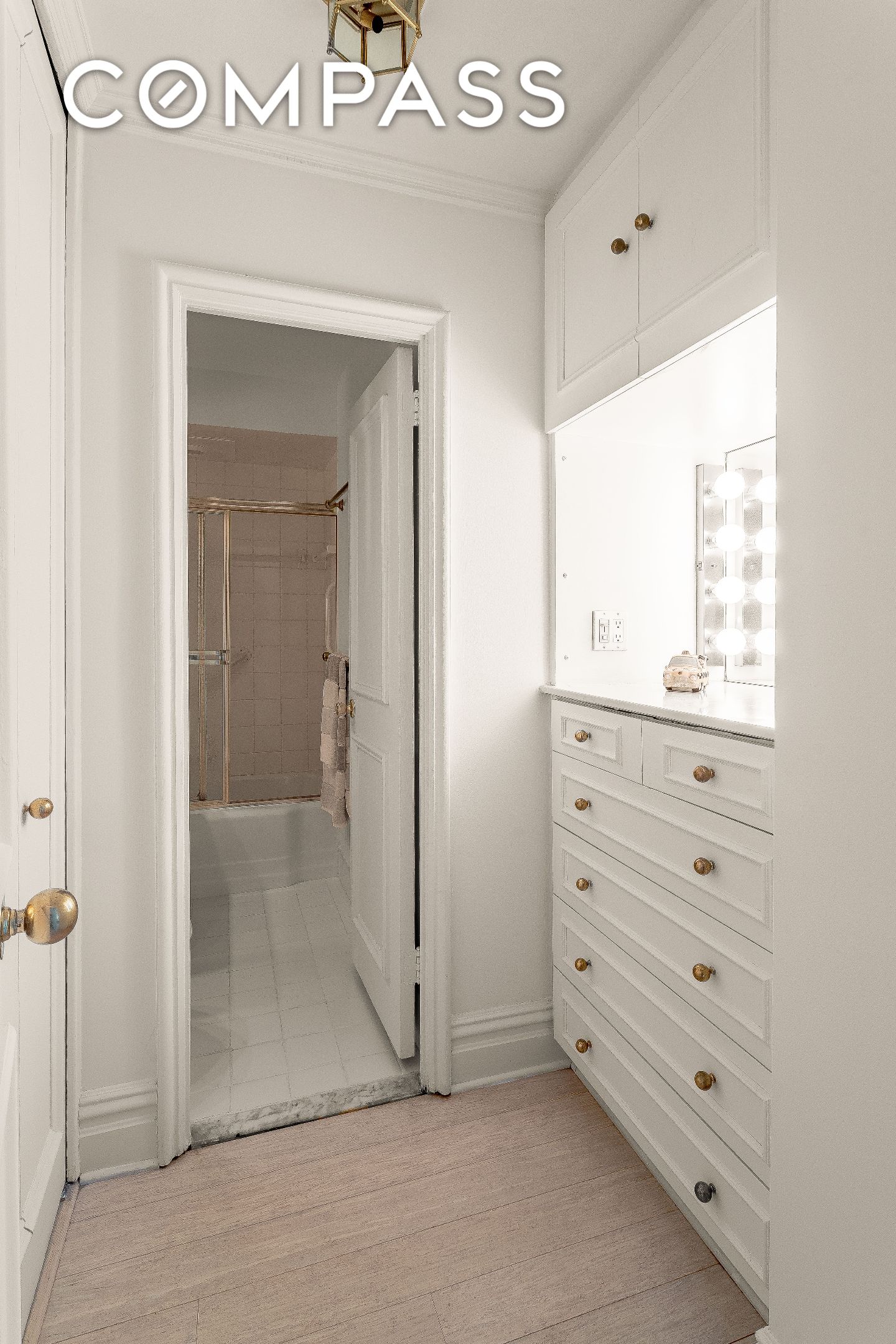 #8 photo, 251 E 51st Street, マンハッタン Midtown East , NY 10022