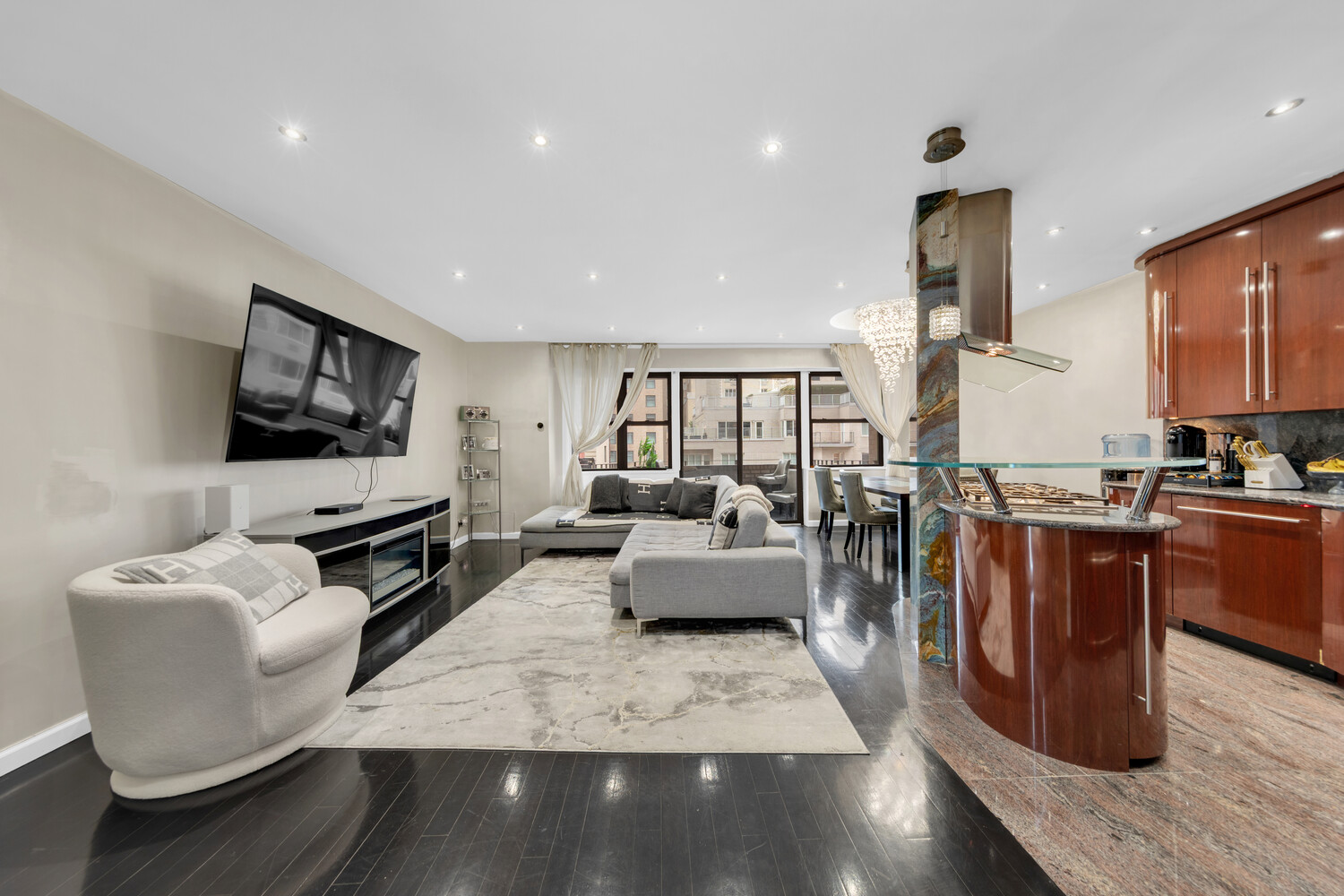 #1 photo, 58 W 58TH Street, マンハッタン Central Park South , NY 10019