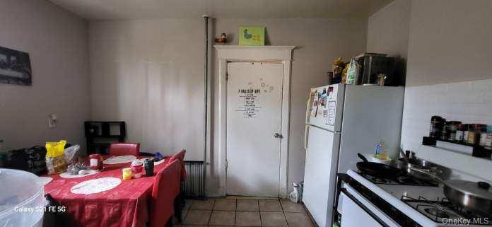 #10 photo, 41-43 Currans, Yonkers , NY 10701