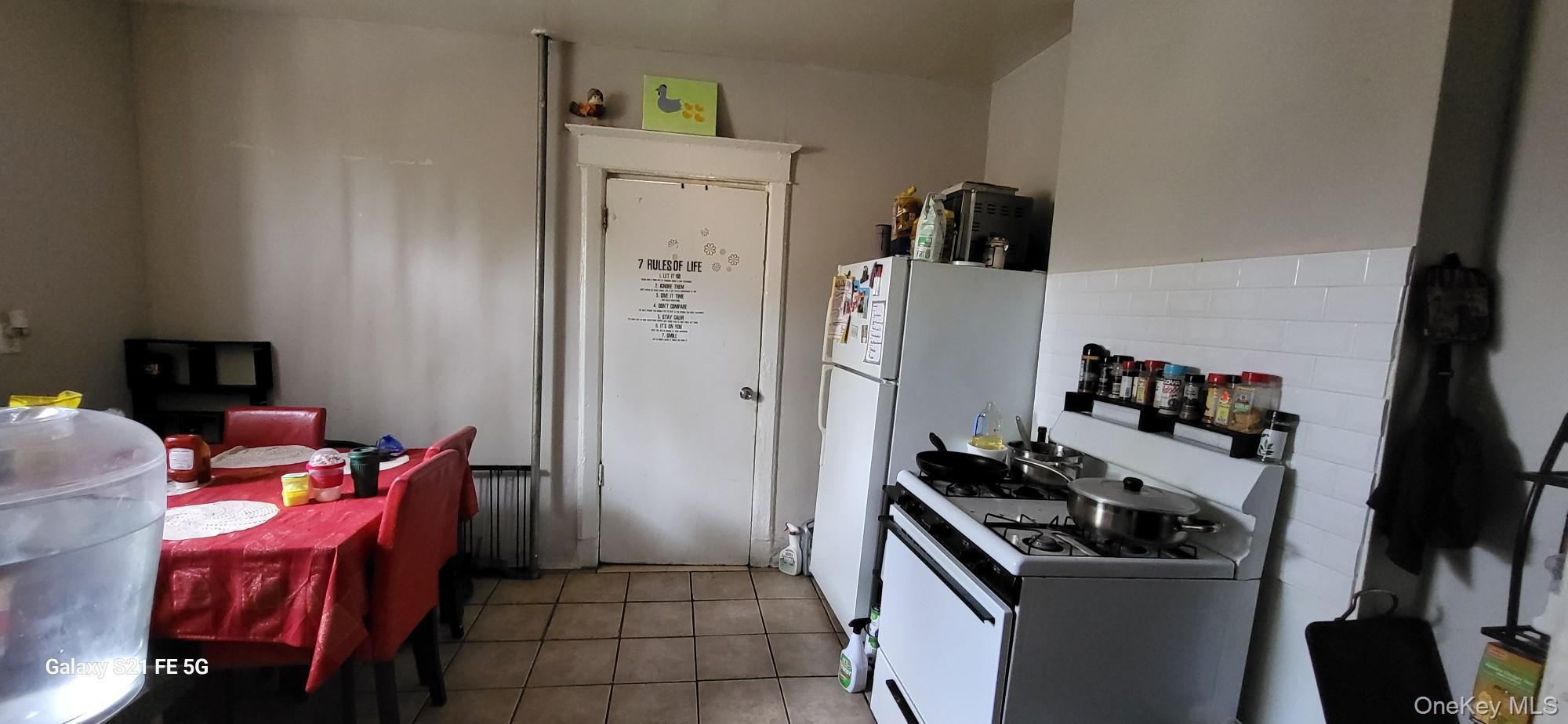 #9 photo, 41-43 Currans, Yonkers , NY 10701