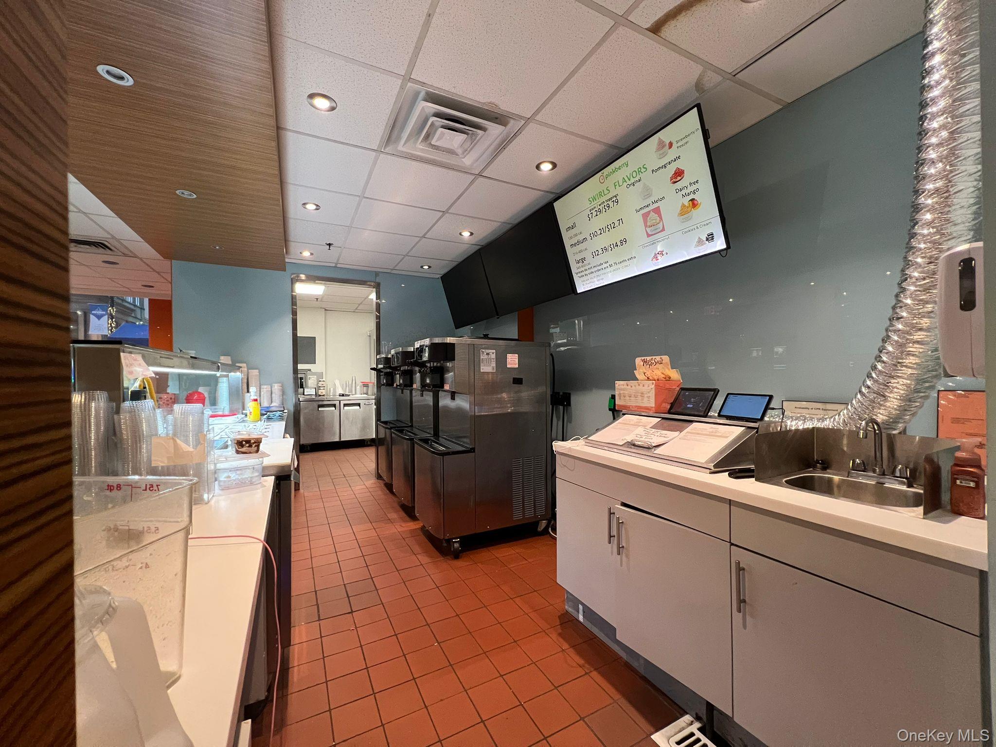 #6 photo, 33 Lecount Place, New Rochelle , NY 10801