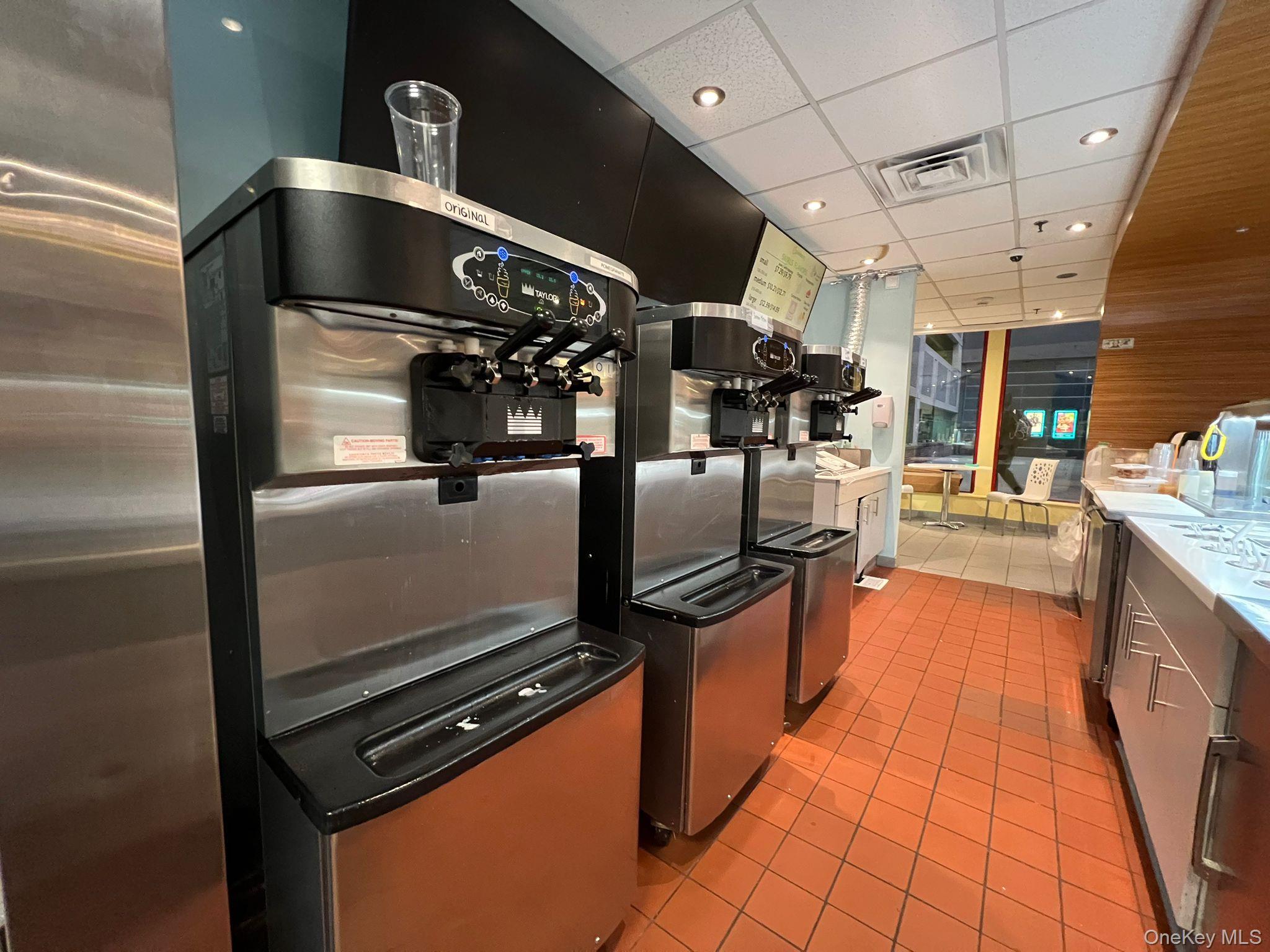 #8 photo, 33 Lecount Place, New Rochelle , NY 10801