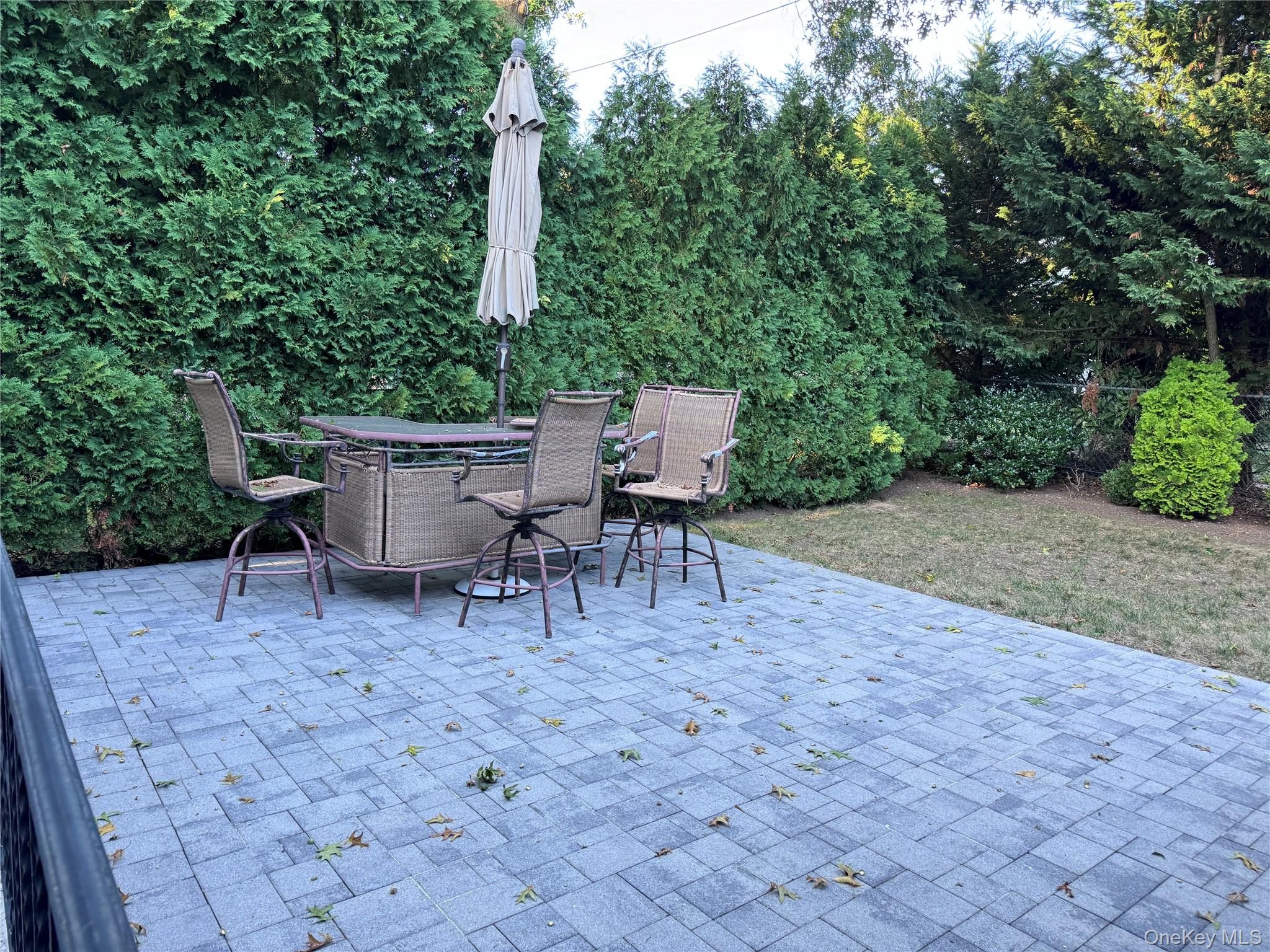 #10 photo, 195 Sackville Road, Garden City , NY 11530