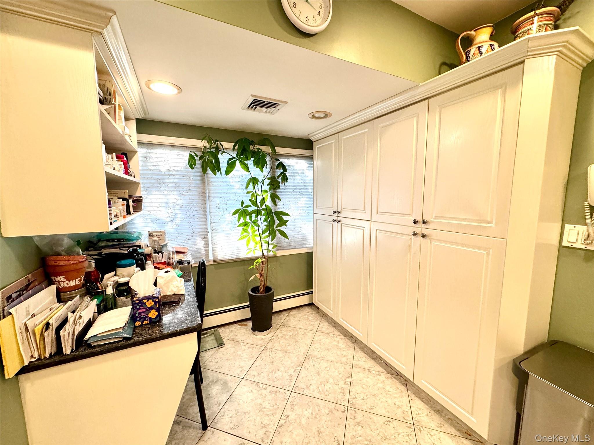 #7 photo, 195 Sackville Road, Garden City , NY 11530