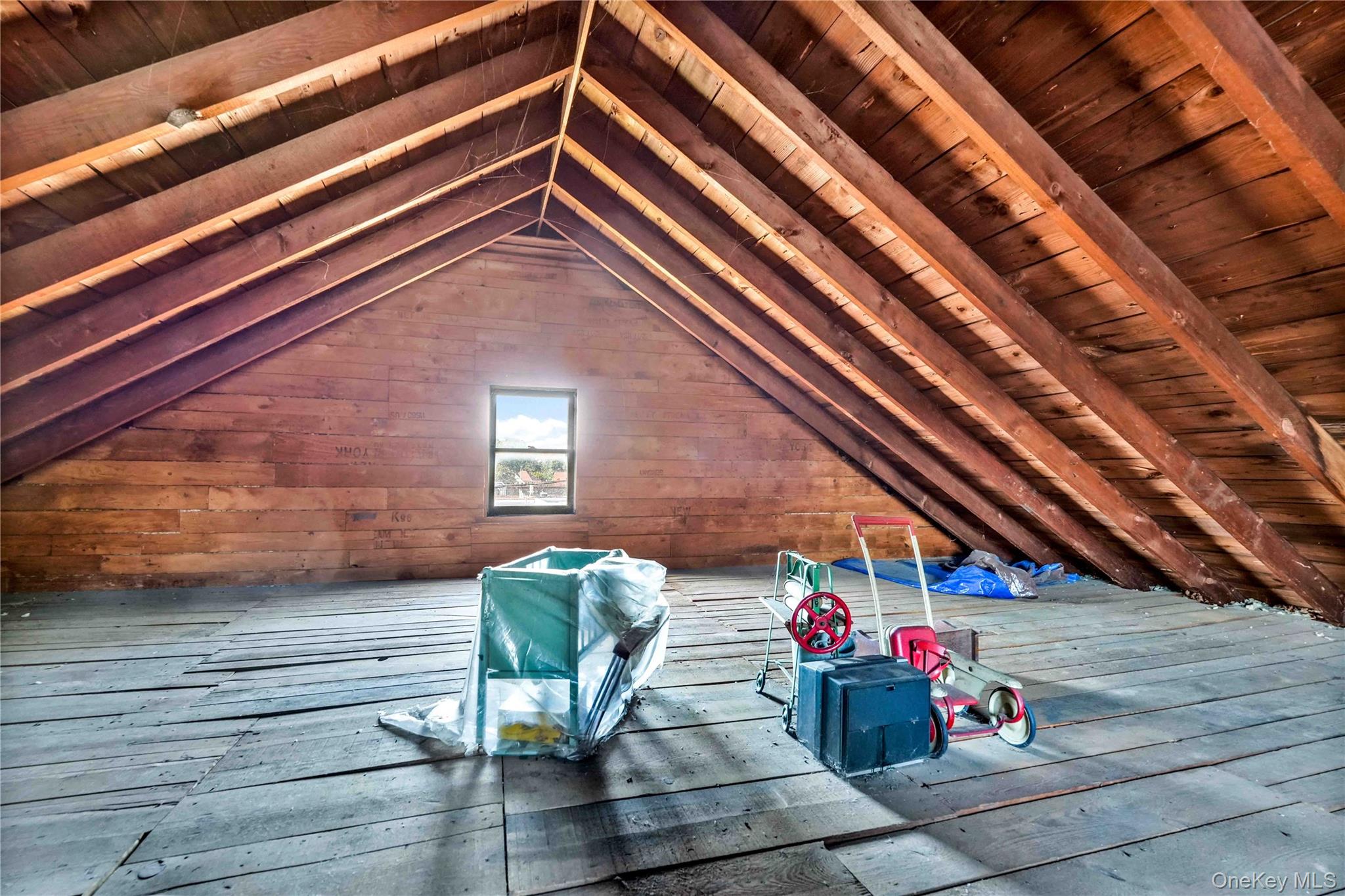 #13 photo, 42 Satterie Avenue, ナッソー郡 Valley Stream , NY 11580