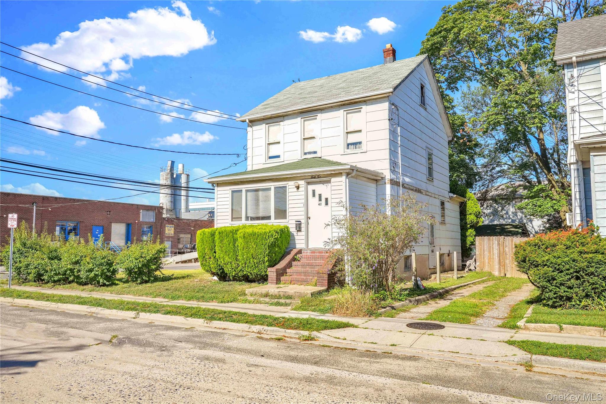 #2 photo, 42 Satterie Avenue, ナッソー郡 Valley Stream , NY 11580