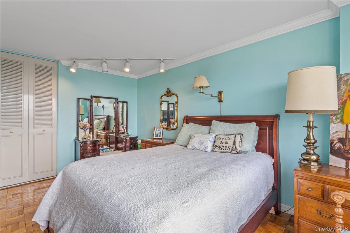 #15 photo, 17-85 215th Street, Bayside , NY 11360