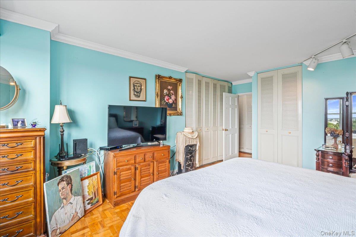 #16 photo, 17-85 215th Street, Bayside , NY 11360